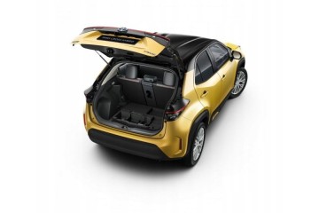 YARIS CROSS AWD i PW241 0D004 TOYOTA OE TRUNK FLOOR FILLING