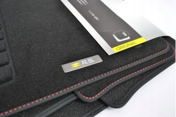 Velour rugs R S RENAULT CLIO V 5 RS OE Catalog number of the part 8201711354