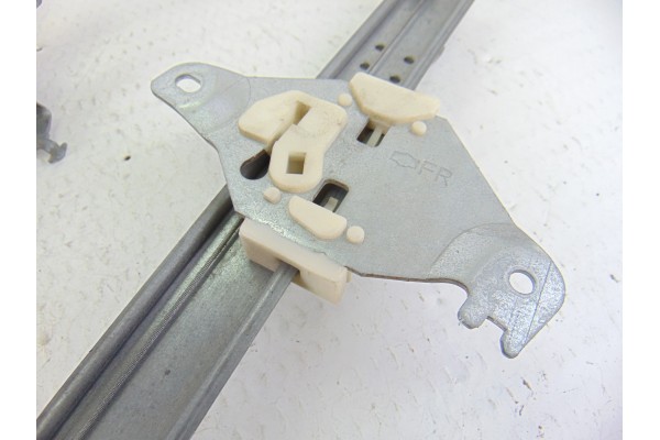 2 PIN ELEVALUNAS TRASERO DERECHO NISSAN QASHQAI (J10)