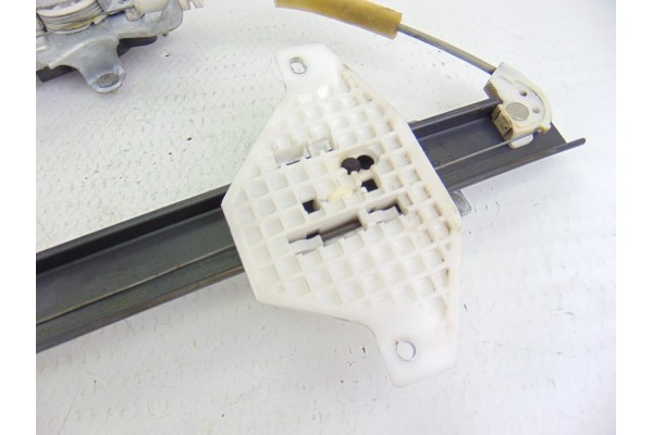 2 PIN ELEVALUNAS TRASERO DERECHO SSANGYONG RODIUS Xdi 2010 2 PIN 197673 SSANGYONG - 3