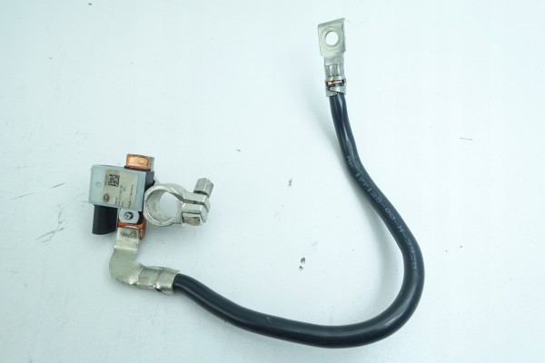 Battery management sensor Hella 6PK 010 562 901 EAN GTIN 4082300675917