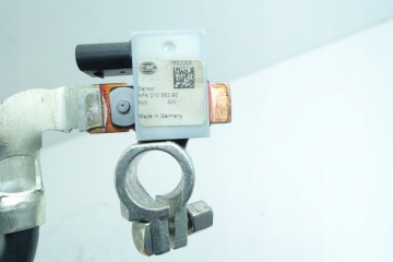 Battery management sensor Hella 6PK 010 562 901 Catalog number of the part 6PK 010 562 901