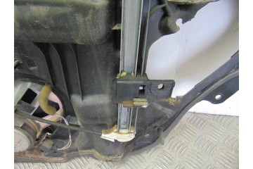 6 PIN ELEVALUNAS TRASERO IZQUIERDO MAZDA 3 BERLINA (BK) 1.6 CRDT  Active 2007 6 PIN 199640 MAZDA - 1