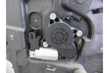 6 PIN ELEVALUNAS TRASERO IZQUIERDO MAZDA 3 BERLINA (BK) 1.6 CRDT  Active 2007 6 PIN 199640 MAZDA - 2