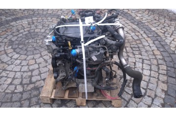 ENGINE COMPLETE HIT VIVARO PRIMASTAR TALENTO 15 R9MD452 NO 925 411