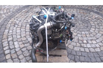 ENGINE COMPLETE HIT VIVARO PRIMASTAR TALENTO 15 R9MD452 NO 925 411 Car type passenger cars