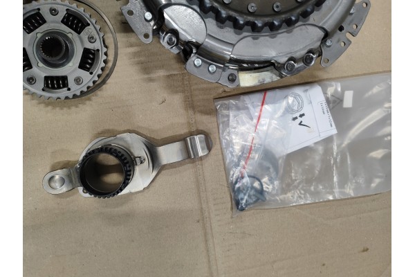 OUTLET Mounting elements LUK 602 0007 00 Quality of parts according to GVO Q original with factory logo OEM OES