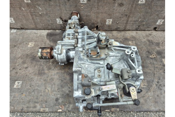 JEEP PATRIOT 2 0 CRD GEARBOX REDUCER MANUAL 4X4 VAV6381 137 THOUSAND KM Car type 4x4 SUV passenger cars