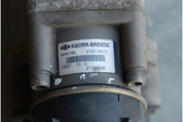 RENAULT PREMIUM DXI MAIN BRAKE VALVE Car type trucks