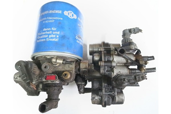 Dehumidifier base valve Mercedes Benz Actros