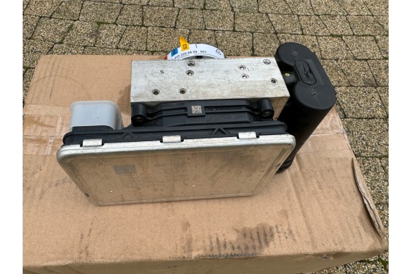 Mercedes S class 223 w223 pump compressor airmatic air matic pneumatics Product weight with unit packaging 1 kg
