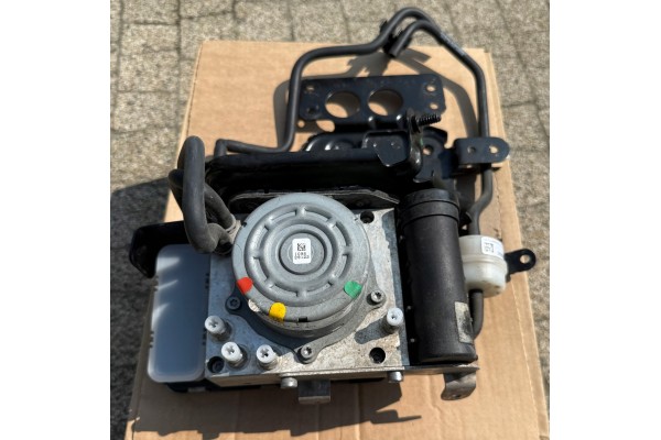 Mercedes S class 223 w223 pump compressor airmatic air matic pneumatics Car type passenger cars