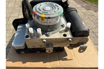 Mercedes S class 223 w223 pump compressor airmatic air matic pneumatics Packaging status original