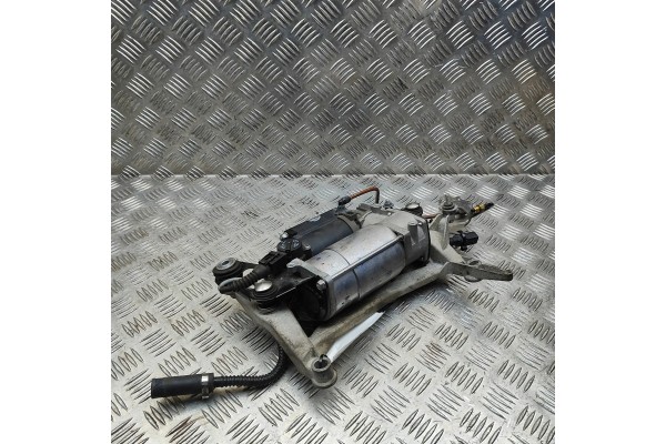 SUSPENSION COMPRESSOR PORSCHE CAYENNE 9PA 95535890300 28931478 3 2L 184kw Catalog number of the part 95535890300