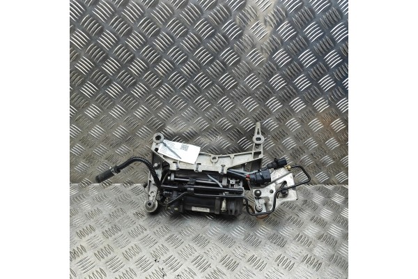 SUSPENSION COMPRESSOR PORSCHE CAYENNE 9PA 95535890300 28931478 3 2L 184kw Catalog number of substitutes 7L0616251 95535890100