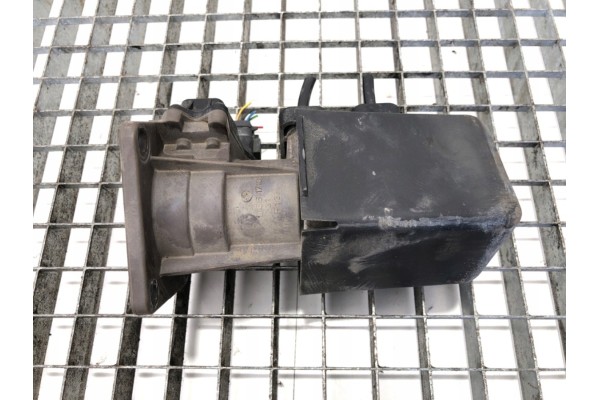 BRAKE MASTER VALVE SCANIA R series R420 1463044 Packaging status replacement