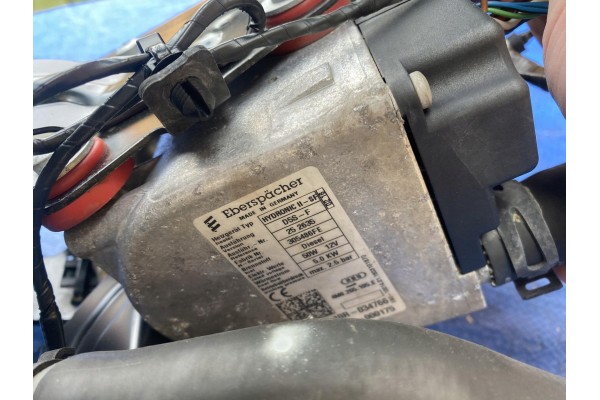 AUDI Q7 4M 4M0265081AE WEBASTO DIESEL HEATER ORIGINAL Part manufacturer Audi OE