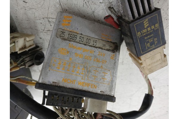 RENAULT SCENIC II PARKING HEATER EBERSPAECHER D1L C 25183101 Catalog number of substitutes 25183101