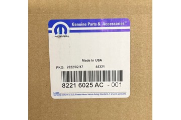 SET OF RUBBER MATS JEEP GRAND CHEROKEE WL MOPAR OE 82216025AC Car type 4x4 SUV
