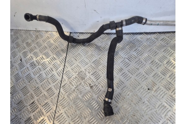 Radiator water hose 8747916 BMW M5 F90 F91 Catalog number of the part mark 8747916