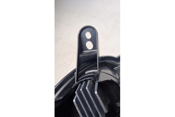 Ford Edge MK2 Luz Antiniebla Delantera Izquierda 2048792 GT4B-15B243-A