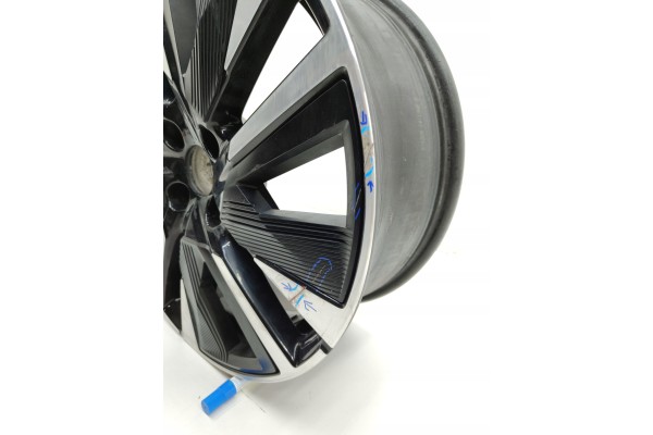 Llanta Peugeot 2008 II R18 4x108 ET35 Nueva 9828186880
