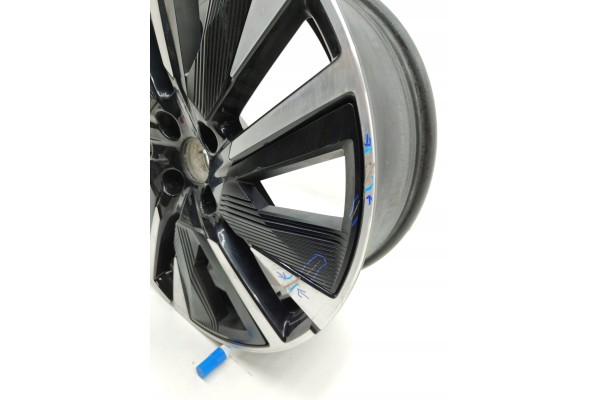 Llanta Peugeot 2008 II R18 4x108 ET35 Nueva 9828186880