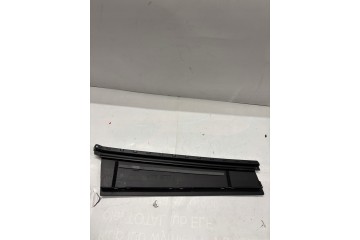 DECORATIVE STRIP DOOR PEUGEOT OE 8666 K5 Catalog number of the part 8666K5