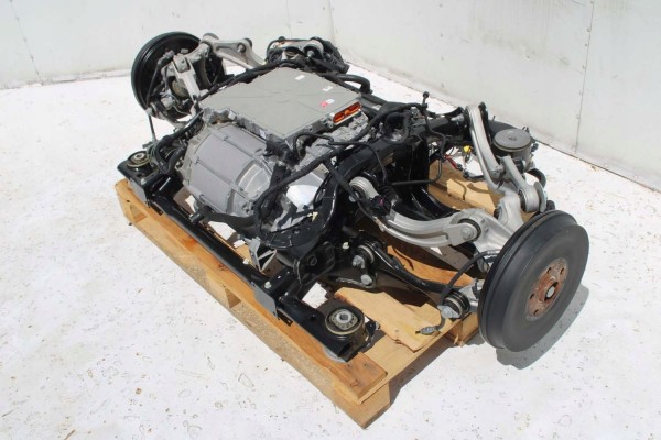 VW ID4 Pro SUSPENSION BEAM REAR SUSPENSION ENGINE EBJ HALF AXLE SLED 1 Engine type electric