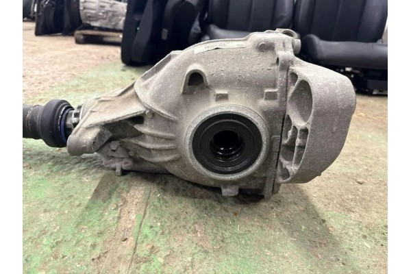 Rear reducer BMW 6 Gran Coupe F06 7584444 3 0L gasoline 235kW 2013 Catalog number of the original 7584444