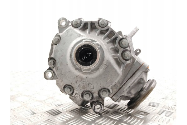 2019 Mercedes Benz GLC X253 C253 Front differential 2053303907 Installation side multipurpose