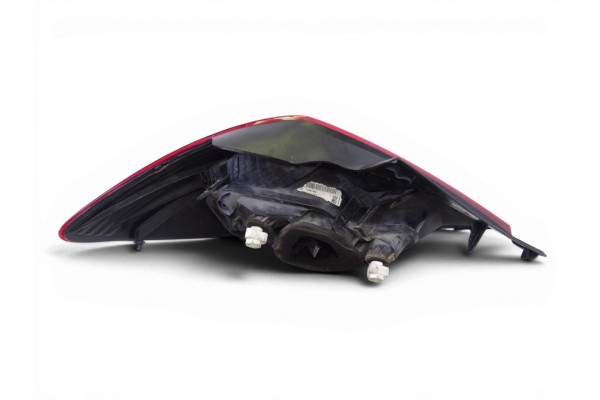 PILOTO TRASERO DERECHO OPEL CORSA D