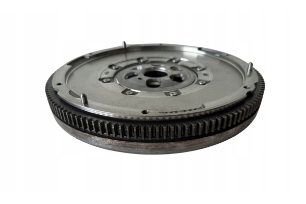 Flywheel 1 6 TDI Audi A1 Polo 03L105266CF Part manufacturer Volkswagen OE