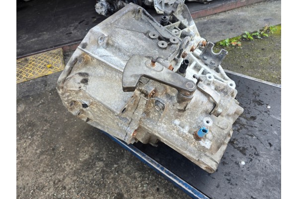 Transmission Nissan X Trail T31 2 0 DCI 4x4 JG71M complete Part manufacturer Renault OE