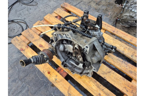 MANUAL GEARBOX VOLKSWAGEN POLO 4 02T301103J CZ