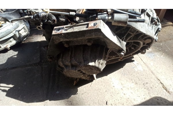 Volvo S80 II gearbox 2 5 B 30783236 90 days warranty Transmission type manual