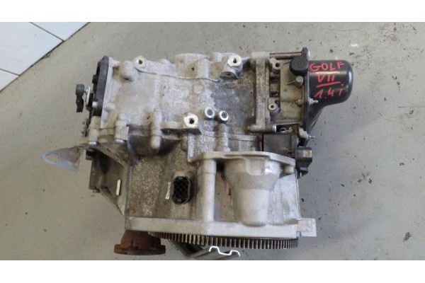 VW GOLF VII SPORTSVAN 1 4 B 2017 GEARBOX CHANGEABLE AUTOMATIC SMN Part manufacturer Volkswagen OE