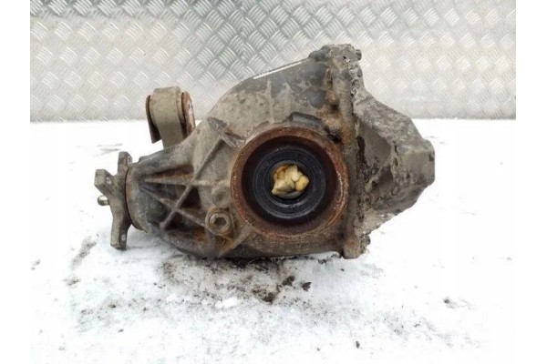 Rear reducer MERCEDES BENZ E W212 A2033510705 2 2L diesel 150kW 2010
