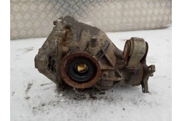 Rear reducer MERCEDES BENZ E W212 A2033510705 2 2L diesel 150kW 2010 Catalog number of substitutes 21235011040769367004