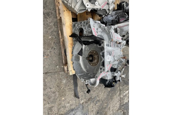 HYUNDAI TUCSON III KIA SPORTAGE IV 2 0 CRDI 4X4 GEARBOX A8LF2 Catalog number of the part HYUNDAI TUCSON III KIA SPORTAGE IV 2 0 