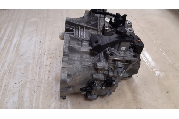 VOLVO V60 II 2 0 D4 GEARBOX GU1R 7002 BEE 1285453 Part manufacturer Volvo OE