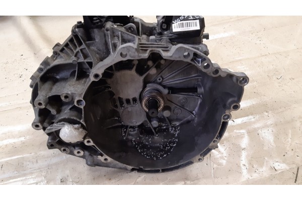 Caja de Cambios Manual VOLVO V60 II 2.0 D4 GU1R-7002-BEE, 1285453