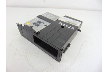 8T0035785A SISTEMA AUDIO / RADIO CD AUDI A4 BERLINA (8K2) Básico 2008 8T0035785A 154843 AUDI - 1