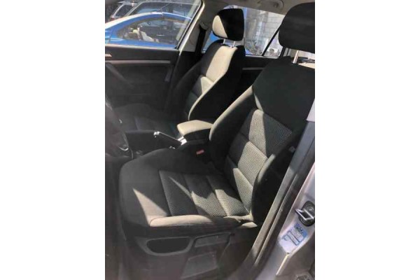 SKODA OCTAVIA COMBI (1Z5) Elegance