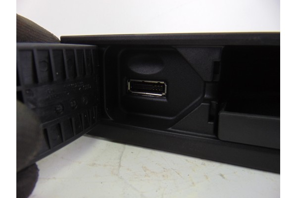 8T0035785A SISTEMA AUDIO / RADIO CD AUDI A4 BERLINA (8K2) Básico 2008 8T0035785A 154843 AUDI - 6