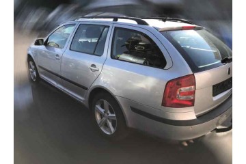 SKODA OCTAVIA COMBI (1Z5) Elegance