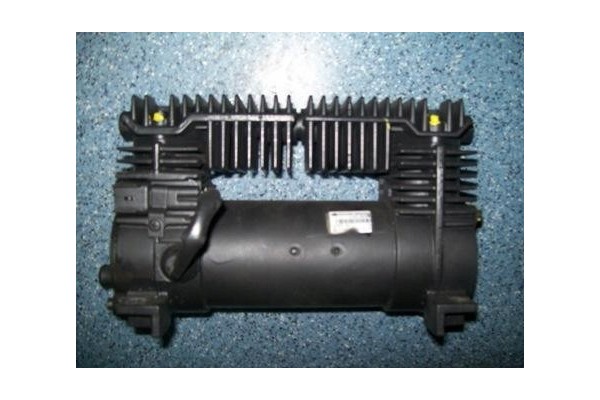 AIR COMPRESSOR MERCEDES VARIO 24V 0504050003 Catalog number of the part 0504050003