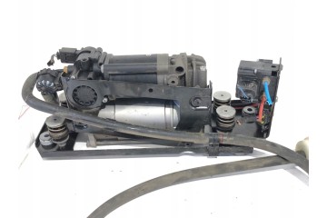 SUSPENSION COMPRESSOR BMW 5 Touring F11 09 17 520d 135kW 6794465 Packaging status replacement