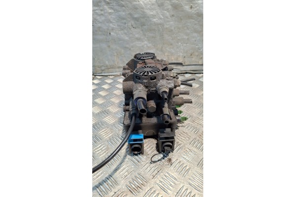 VALVE MODULATOR EBS DISTRIBUTOR Part manufacturer Wabco