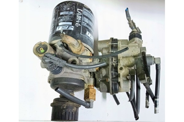 Dehumidifier base valve DAF LF XF